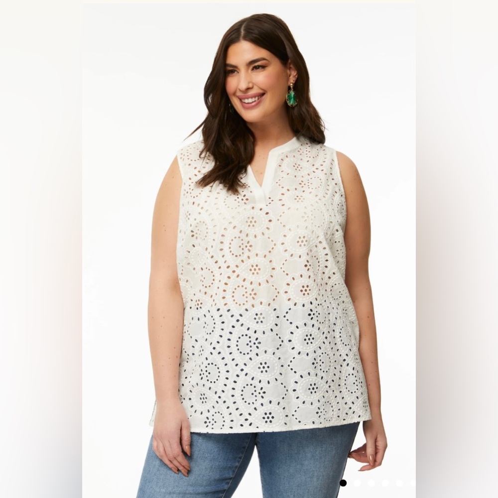 Laura Plus BNWT Sleeveless Evelet Blouse size 14